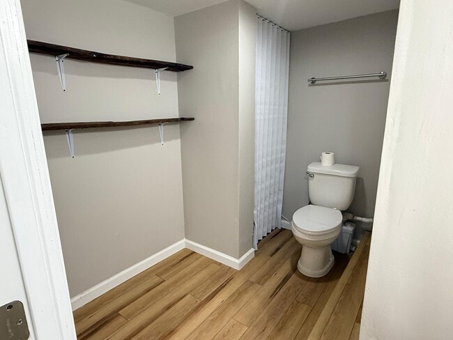 Building Photo - 1905 Walnut Ridge Dr