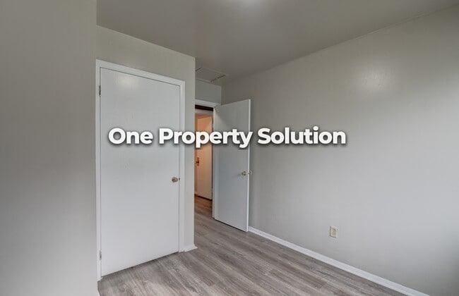 Building Photo - 1149 Logan St