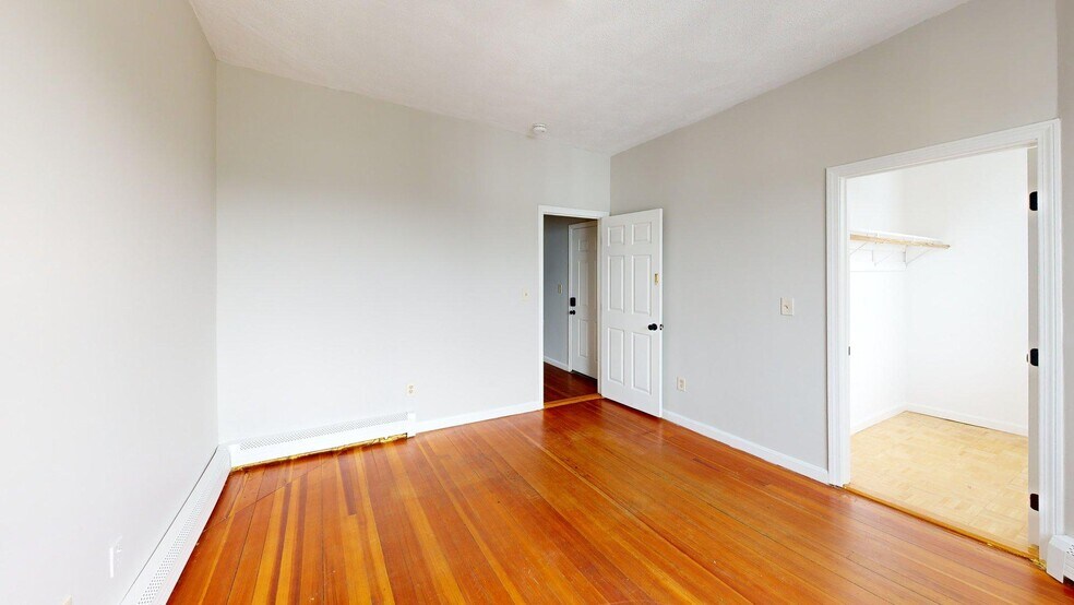Building Photo - 165 Hichborn St