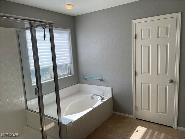 Building Photo - 8825 W Torino Ave