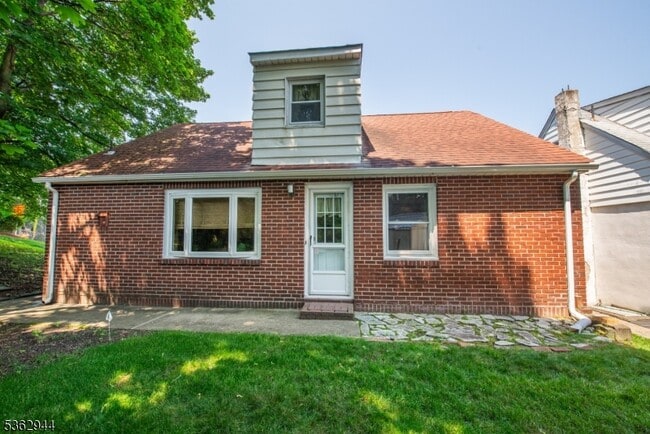 Building Photo - 67 Providence Ave