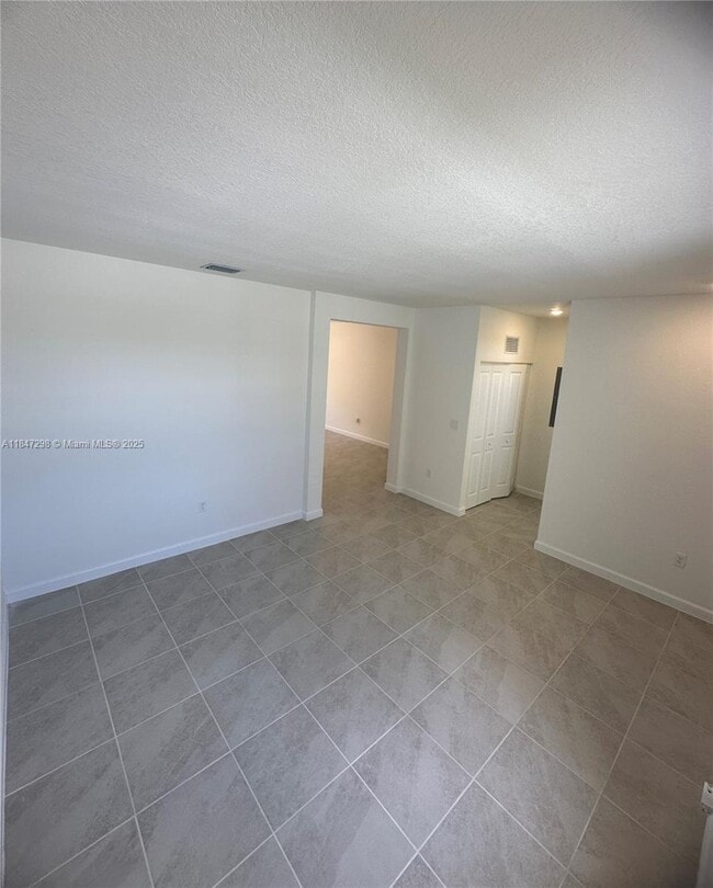 Building Photo - 2627 SE 28 Street