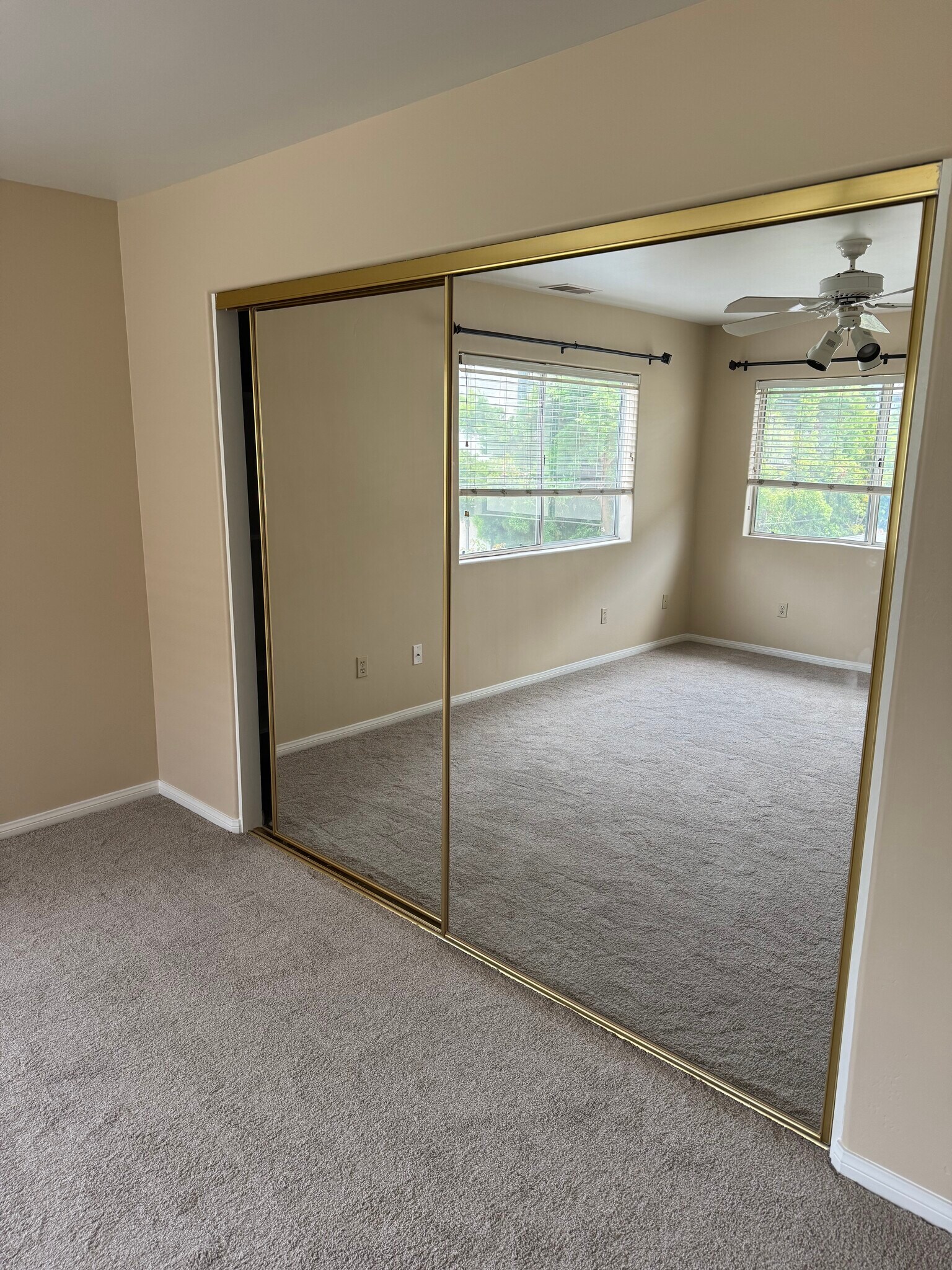 Building Photo - 1232 Saint Helene Ct