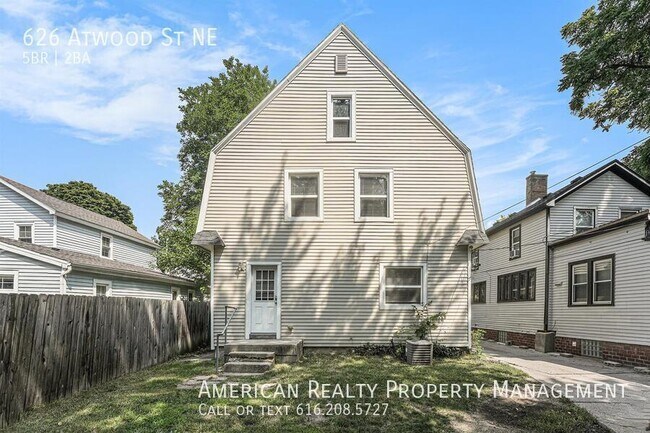 Building Photo - 626 Atwood St NE