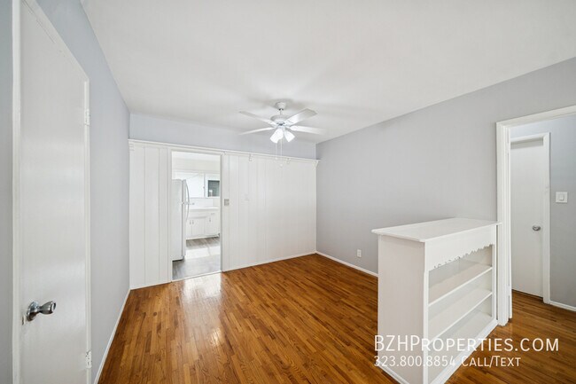 Building Photo - 5307 Vantage Ave