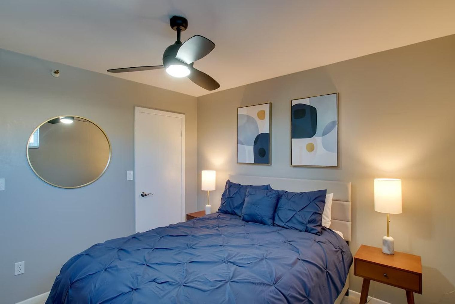 Building Photo - 7910 E Thomas Rd