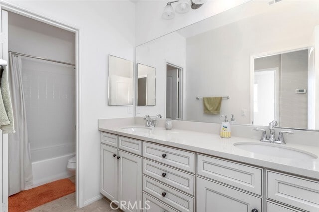 Building Photo - 28629 Farrier Dr