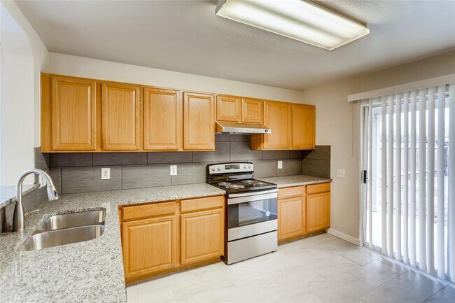 Building Photo - 1700 Anise Dr