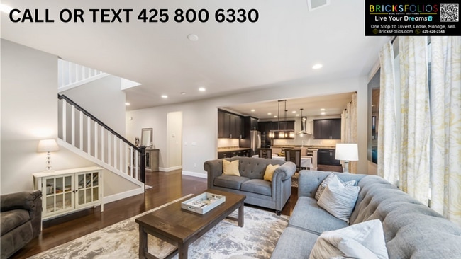 Building Photo - Modern 4 Bed + Chef's Kitchen + Covered Patio in Puyallup!