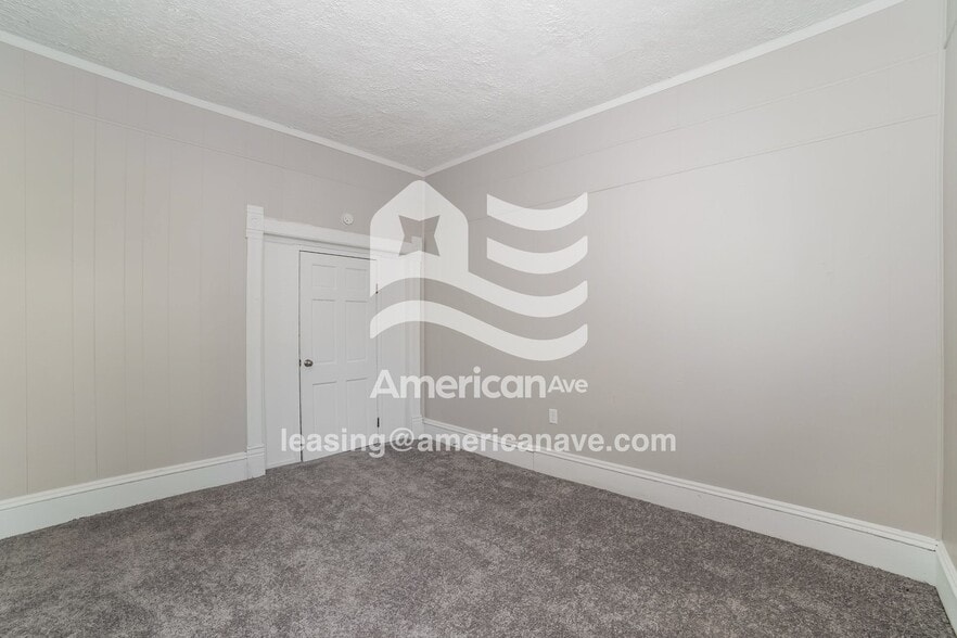 Building Photo - 1820 N Peoria Ave