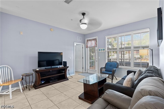 Building Photo - 11711 Pasetto Ln