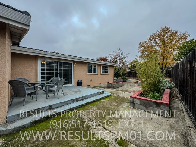 Building Photo - Charming 3-bedroom 2-bathroom home