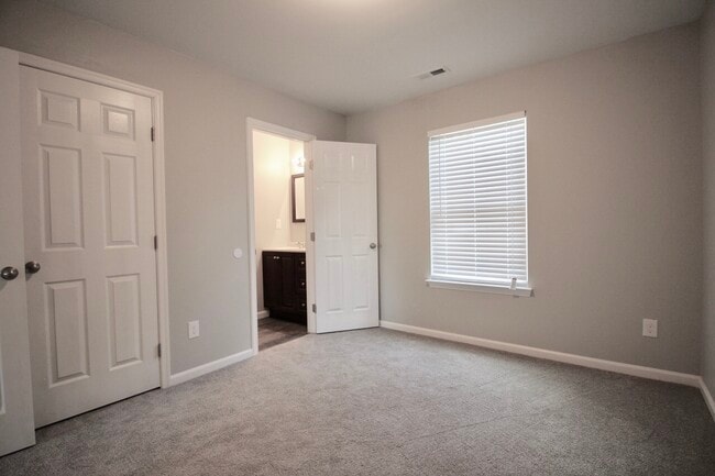 Building Photo - 1308 37th St