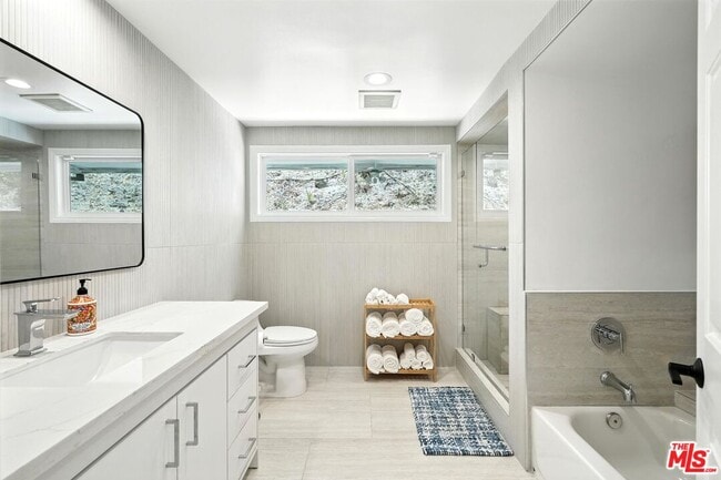 Building Photo - 14858 Round Valley Dr