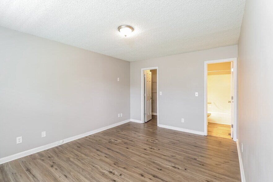Building Photo - 2032 Pine Needle Ct
