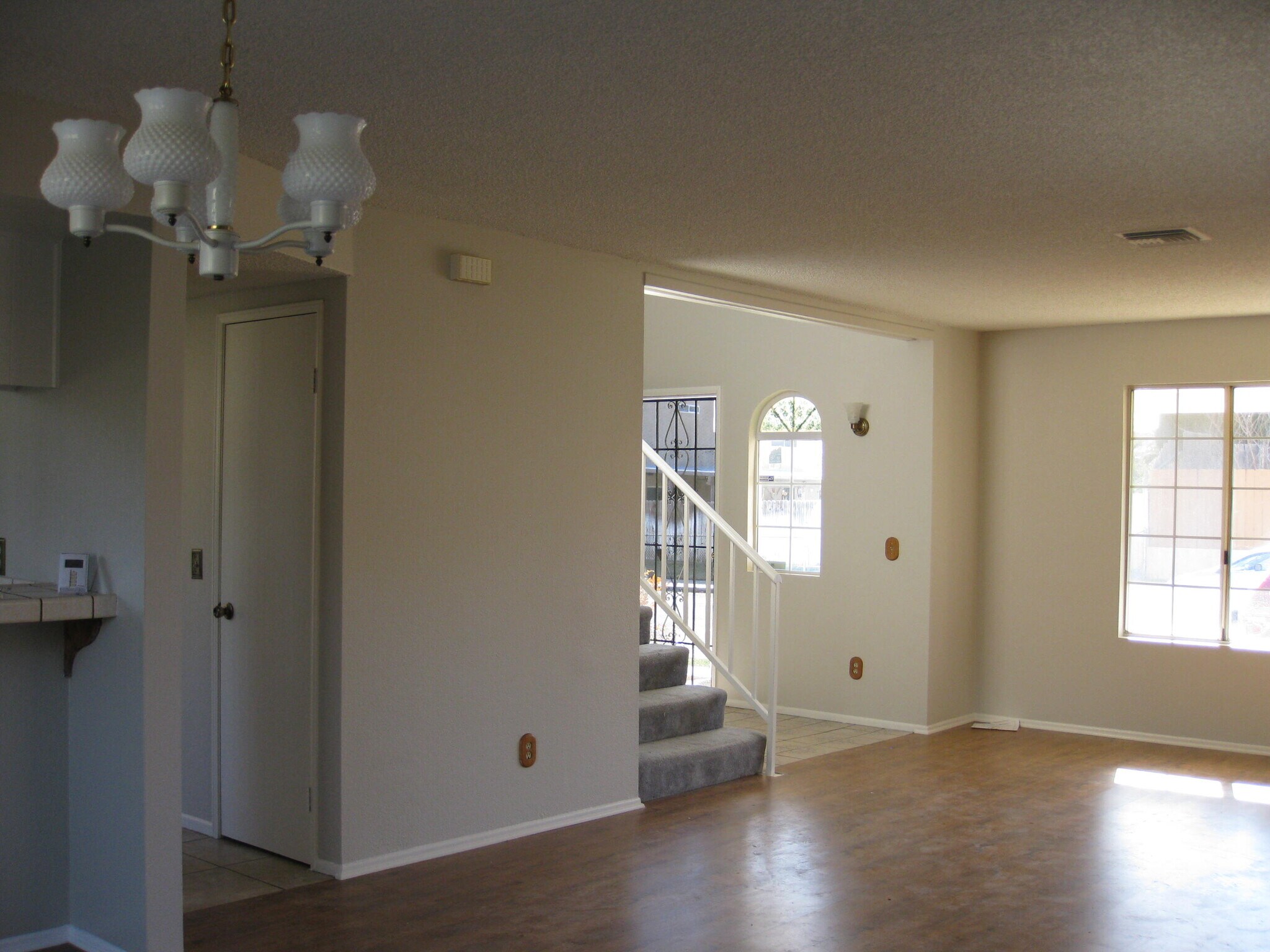 Building Photo - 253 E Avenue R2