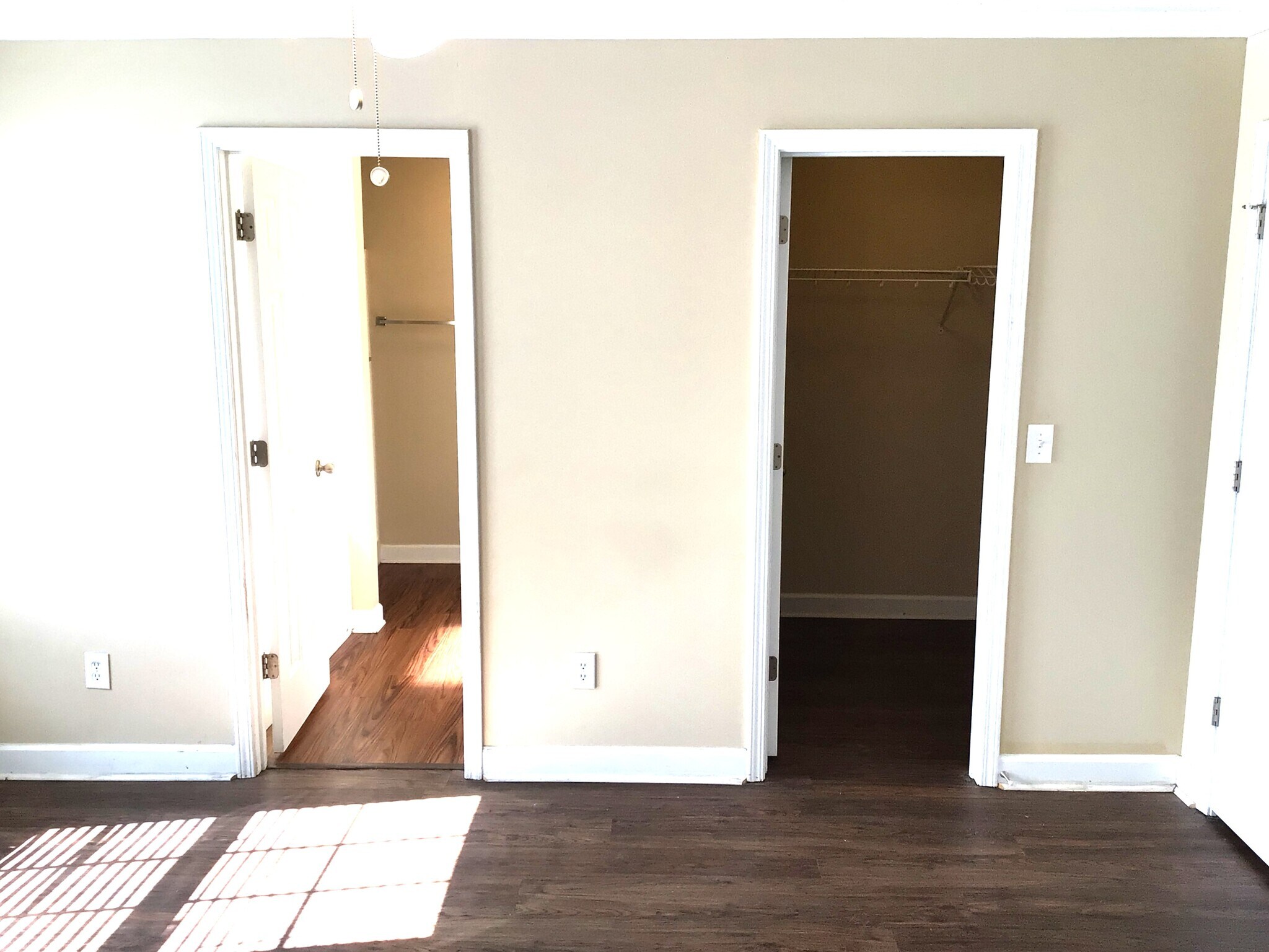 Building Photo - 156 Cotillion Cres