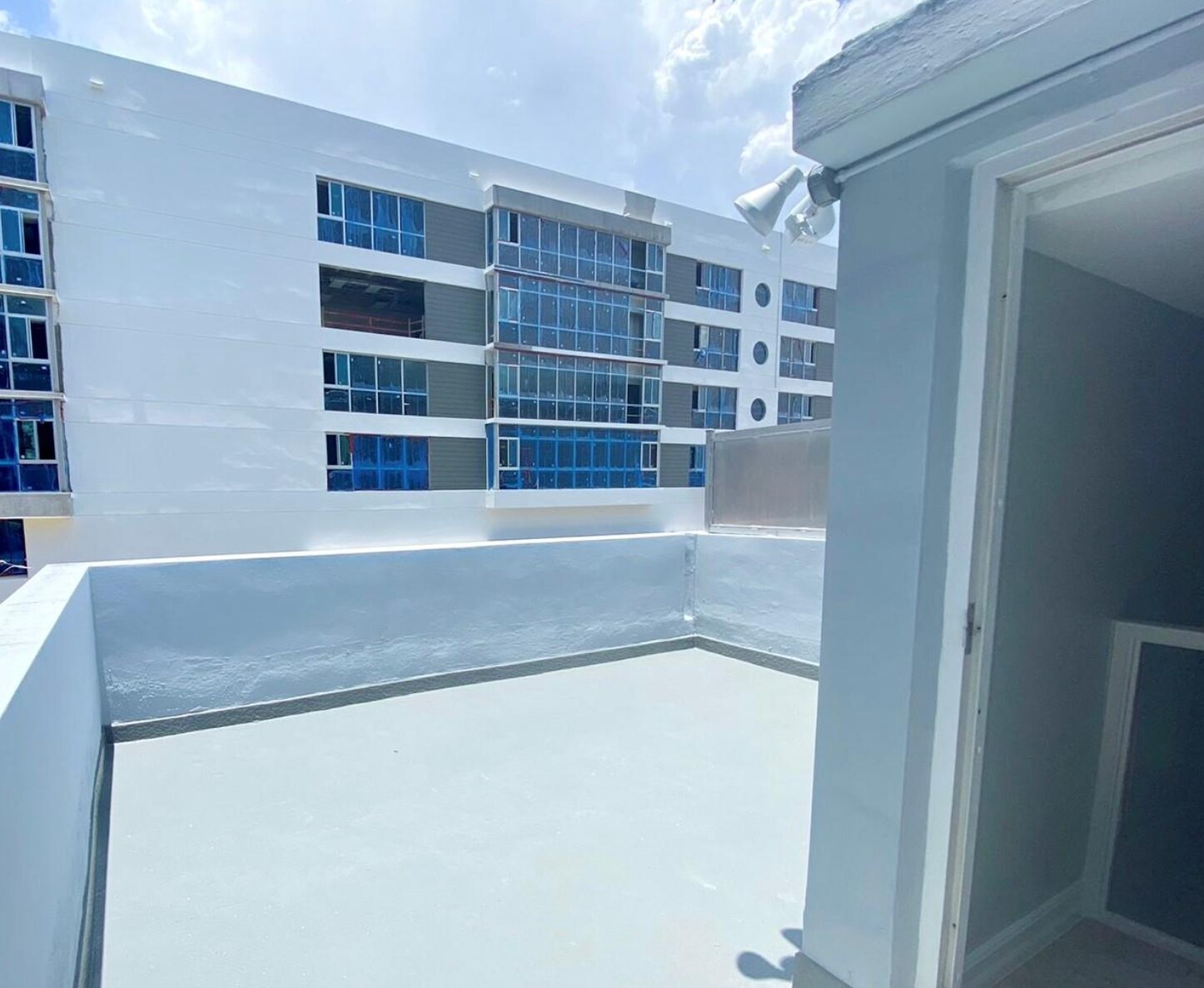 Building Photo - 235 SW 17th Rd