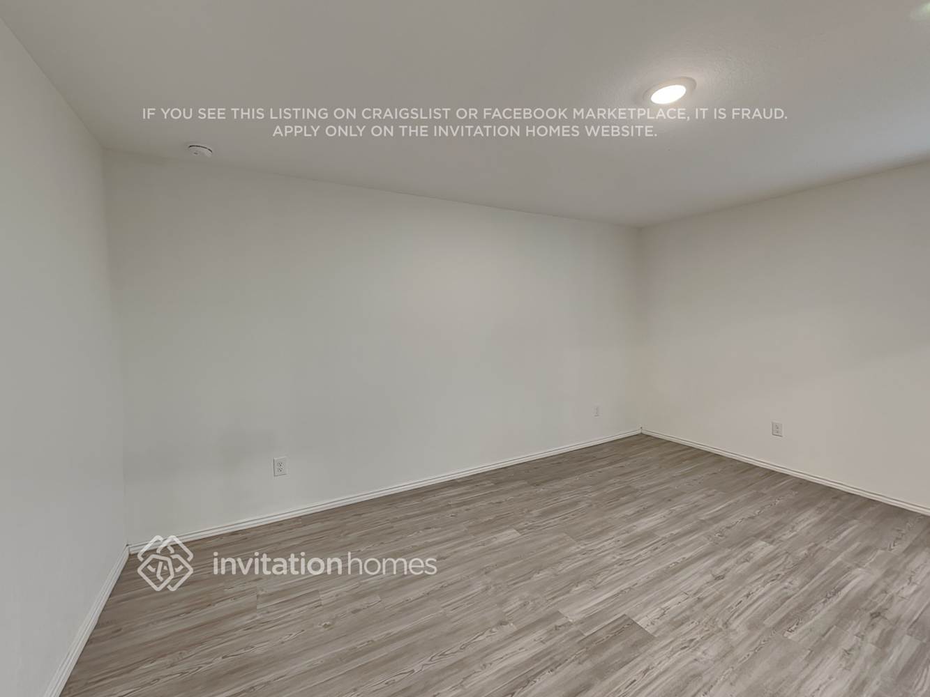 Building Photo - 6558 Runaway Row