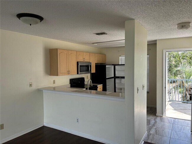 Building Photo - 2556 Woodgate Blvd