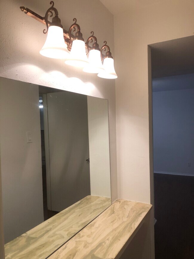 Vanity - 12810 Midway Rd