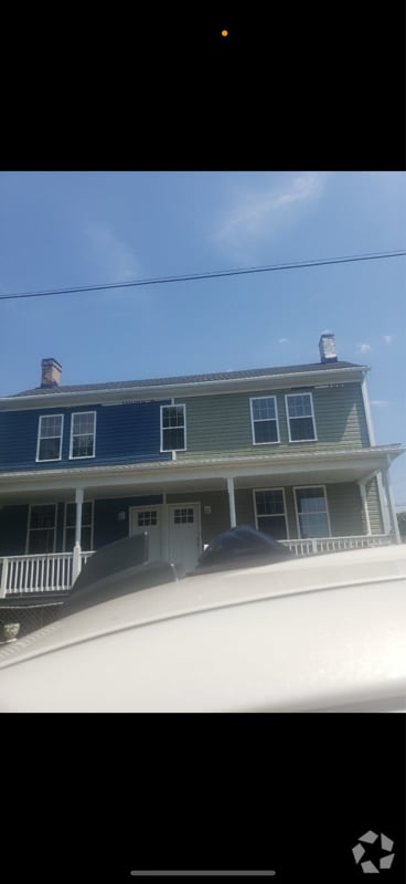 Building Photo - 901 N 27th St