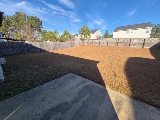 Building Photo - 284 River Oak St