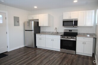 Building Photo - Beautifully remodeled and completed 1 bedr...
