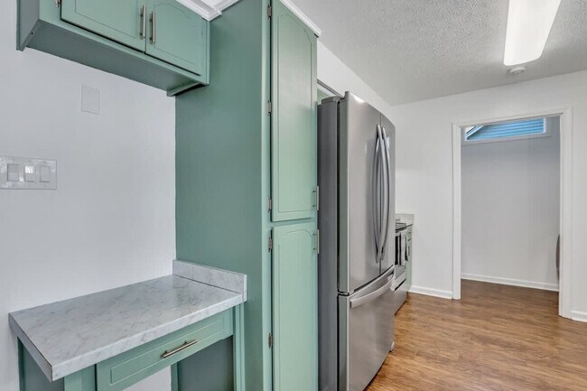 Building Photo - 286 Teal Lake Dr