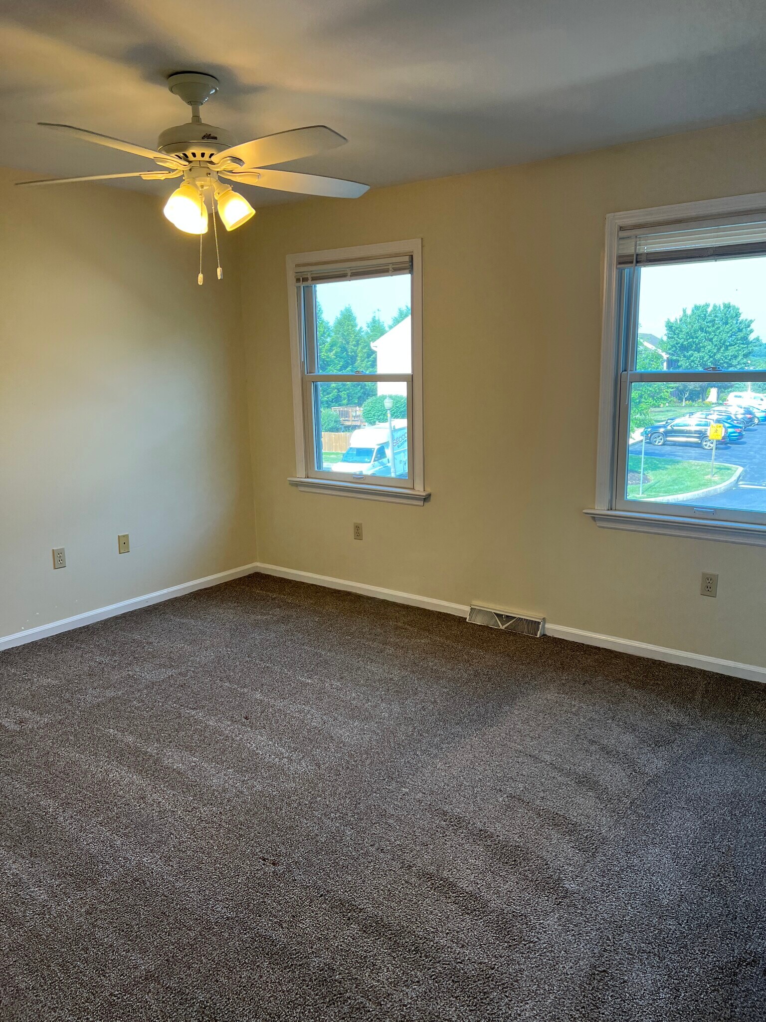 Building Photo - 1520 Tussey Ct