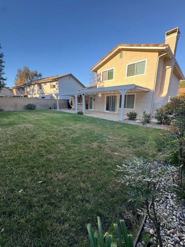 Building Photo - Charming Cul de Sac Home with Spacious Yard and Renovated Interior