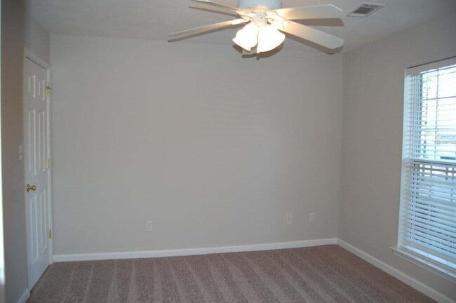 Building Photo - 173 Kendallwood Ct
