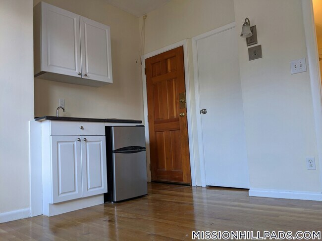 Building Photo - 51 S Huntington Ave