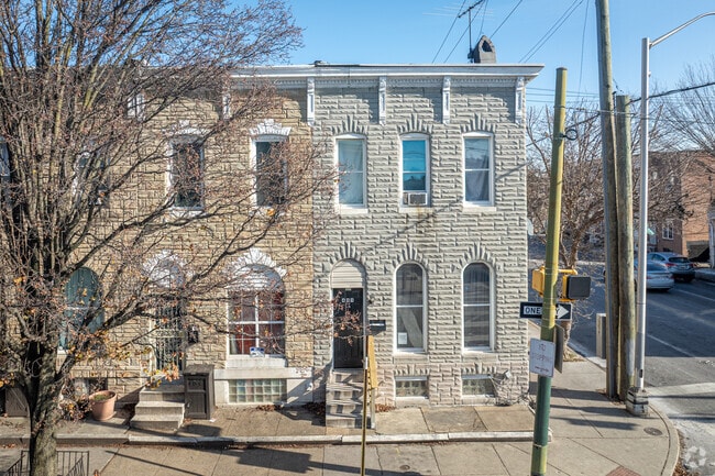 Building Photo - Lakewood Apartments