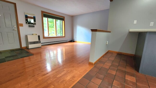 Building Photo - 237 Allen Ave