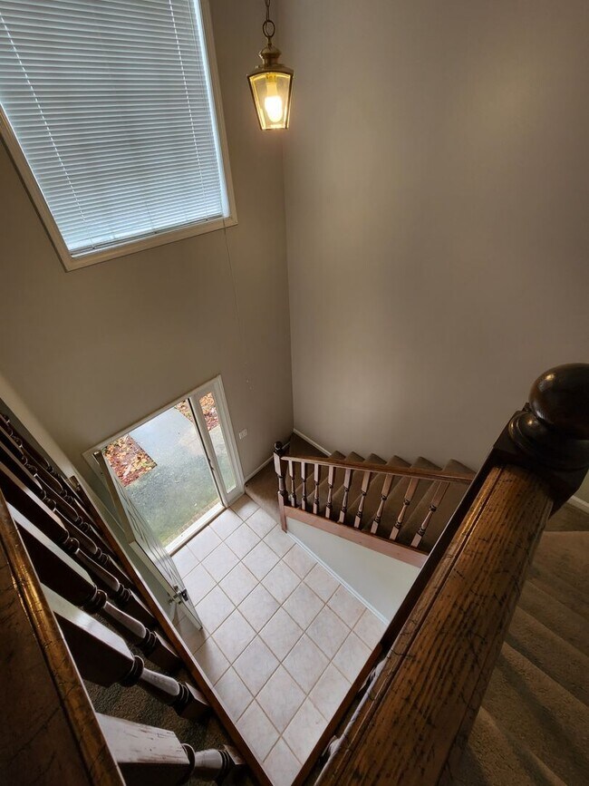 Building Photo - BRIARWOOD WEST!!!