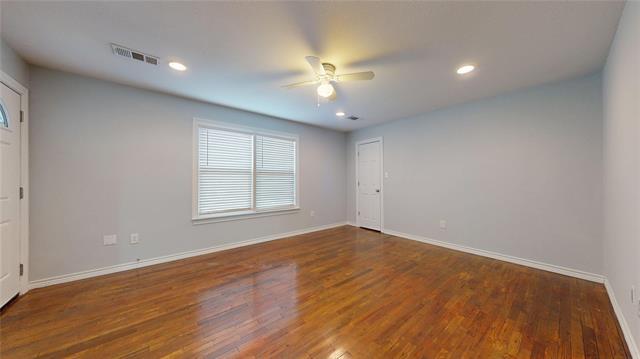 Building Photo - 2620 W Washington St