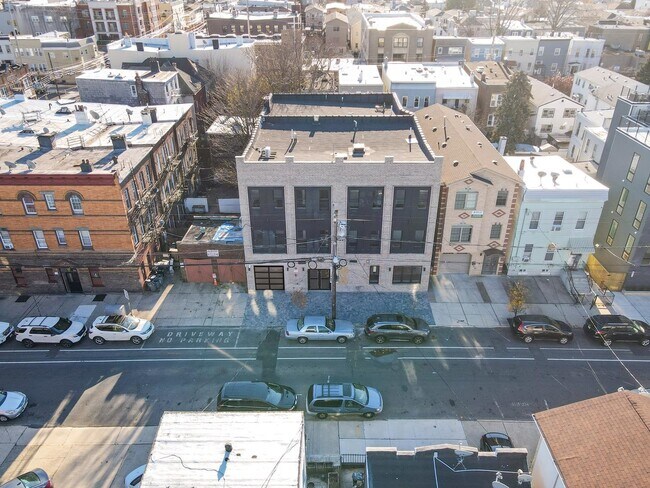 Building Photo - 63-65 Irving St