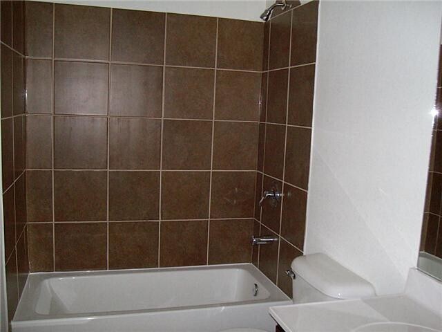 Building Photo - Adorable 4 bedroom, 2 bath in East El Paso!