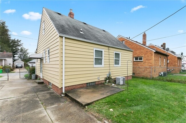 Building Photo - 20351 Ball Ave