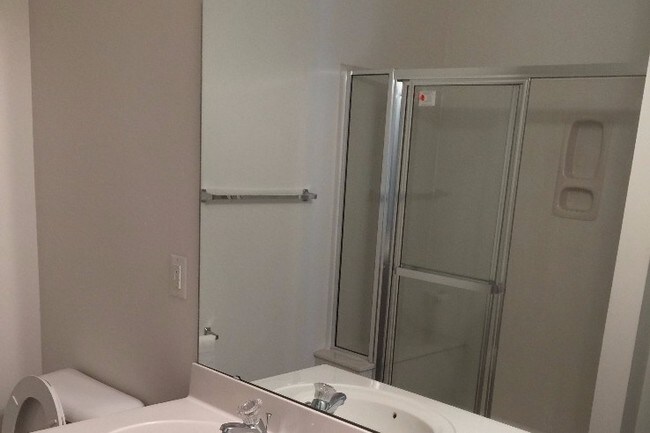 Building Photo - 1350 Parkview Estates Dr