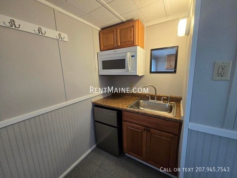 Building Photo - 18 Main Rd