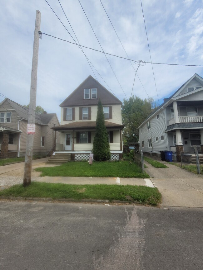 Building Photo - 6330 Carl Ave
