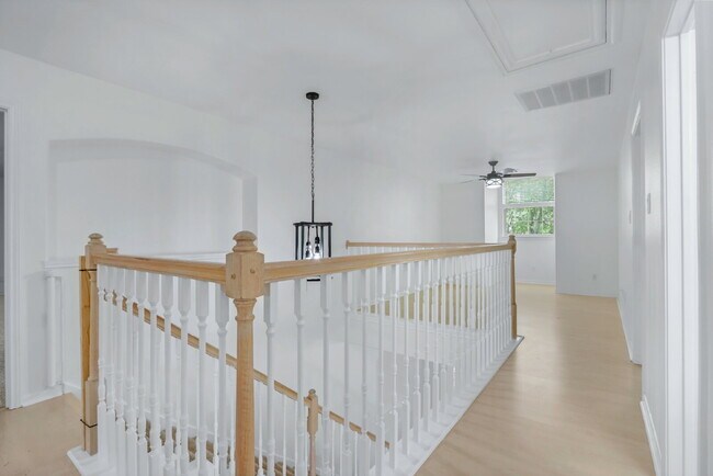 Building Photo - 9519 Rocksprings St