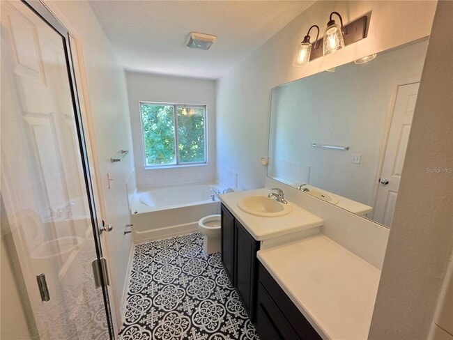 Building Photo - 3018 Royal Tuscan Ln