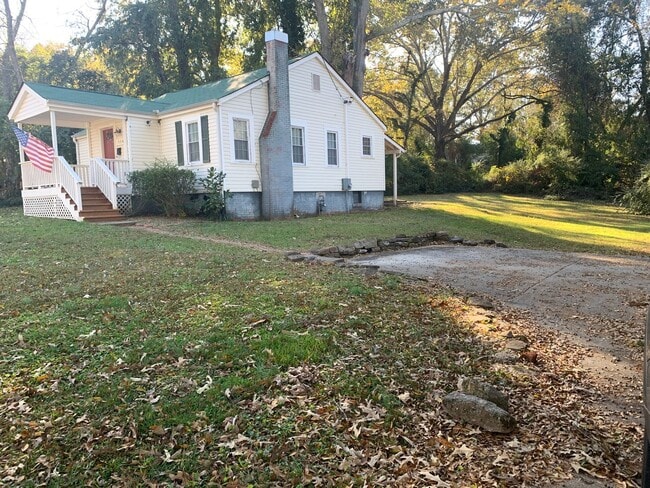 Building Photo - 114 Cherry St