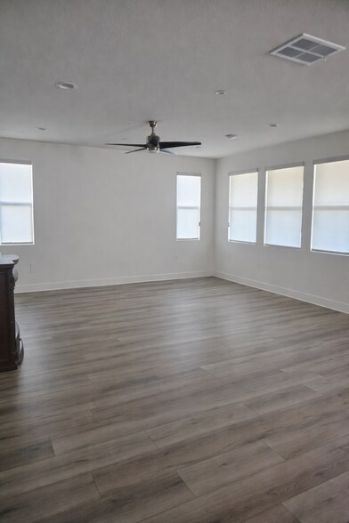 Building Photo - 1639 Corte Medialuna