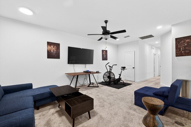Building Photo - 1514 Park Path Dr