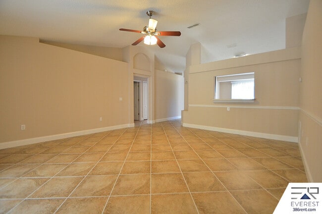 Building Photo - 11 Ripplewood Ln