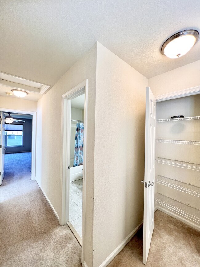 Building Photo - 109 Zebulon Ct